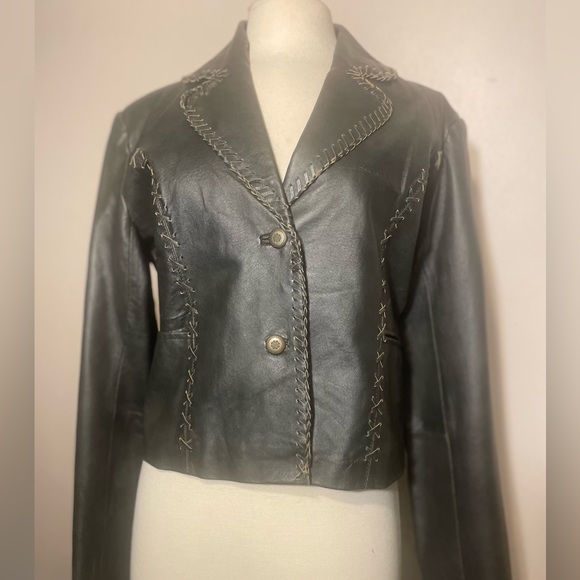 Leather Gallery     Leather Black Jacket   Braiding Throughout  Size Lg - Picture 2 of 7